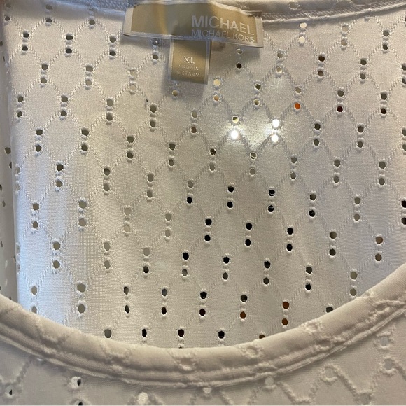 MICHAEL KORS Eyelet elegant Blouse. 
Size XL - Picture 8 of 13